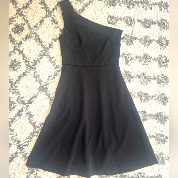 Banana Republic One-Shoulder Ponte Fit-and-Flare Dress - Picture 3 of 5